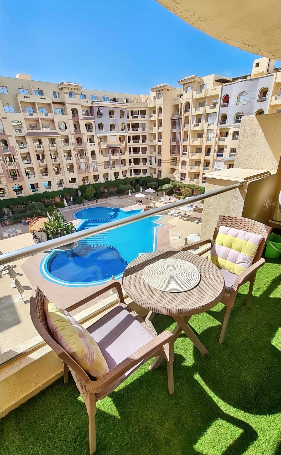 Florenza Blue Sky & Poolview Studio Хургада Экстерьер фото