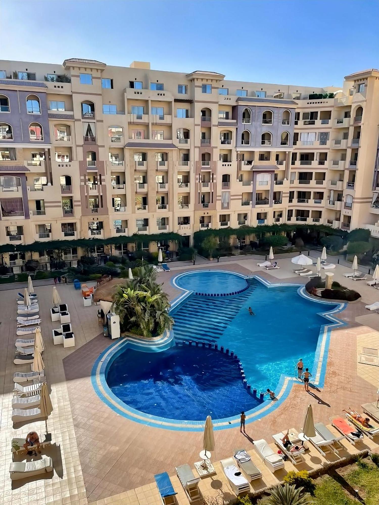 Florenza Blue Sky & Poolview Studio Хургада Экстерьер фото